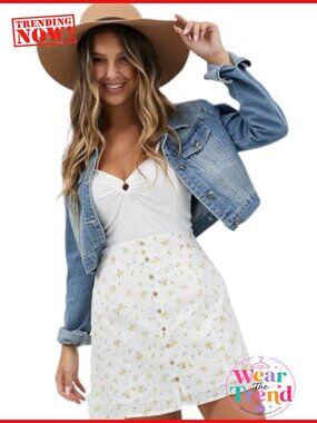 Semi Crop Washed Denim Jacket Long Sleeve Button Front Women